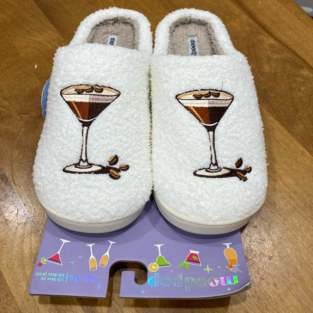 COPY - NWT. Moodpops, ladies size S (5/6), slippers. - Picture 1 of 11